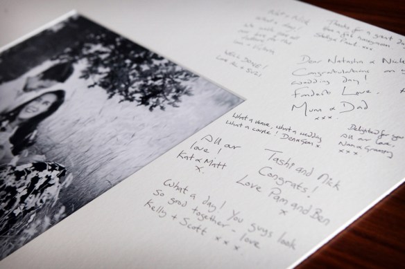 Signing Mount low res